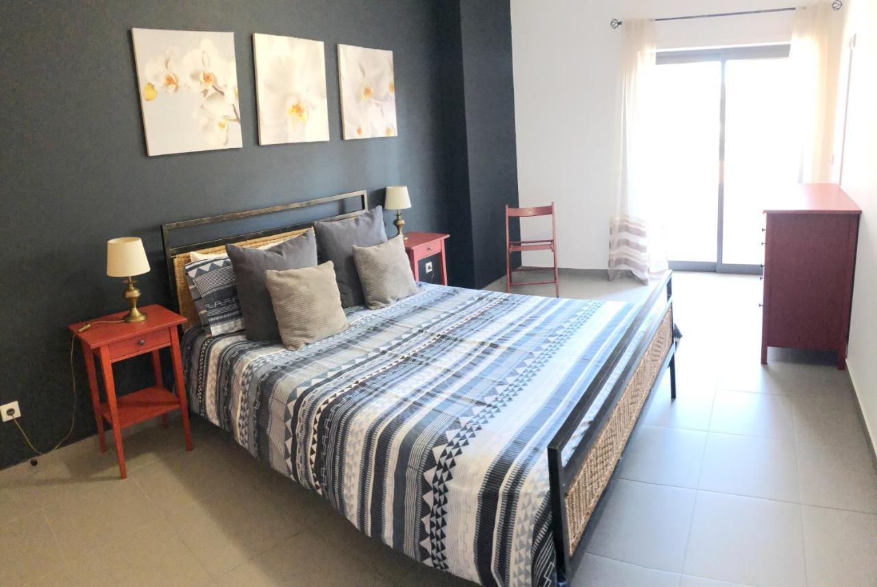 Beautiful Apartment In Paradisiac Praia Da Rocha ポルティマン エクステリア 写真